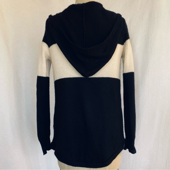 360Cashmere XS/S black/ ivory hoody - Picture 4 of 10